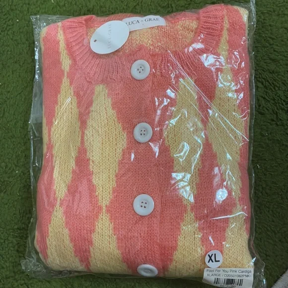 Luca & Grae Fool For You Pink Cardigan by Aspyn Ovard (You Tube) Size XL - Picture 3 of 4